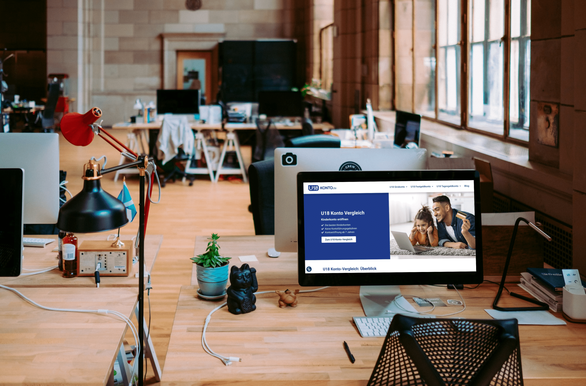 Website erstellen lassen am modernen Arbeitsplatz – Professionelle Website Abo Lösungen